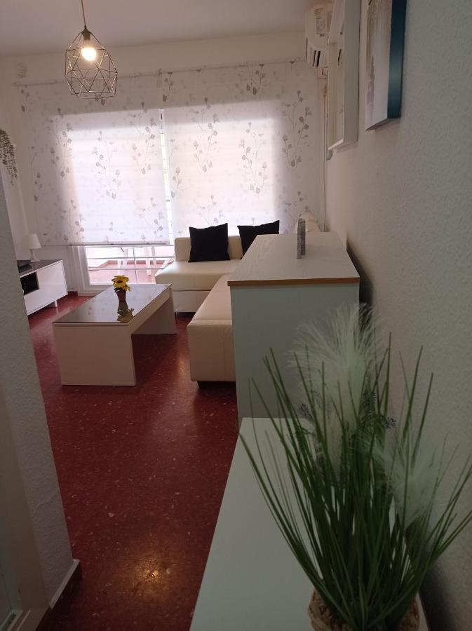 Estudio Caleta De Velez Luaran gambar