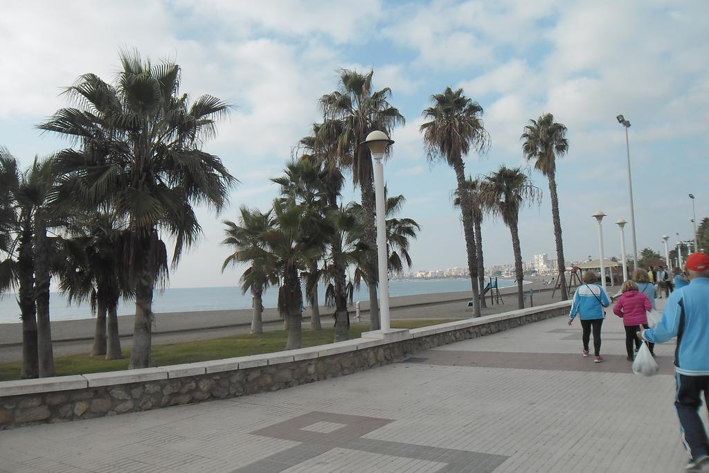 Estudio Caleta De Velez Luaran gambar