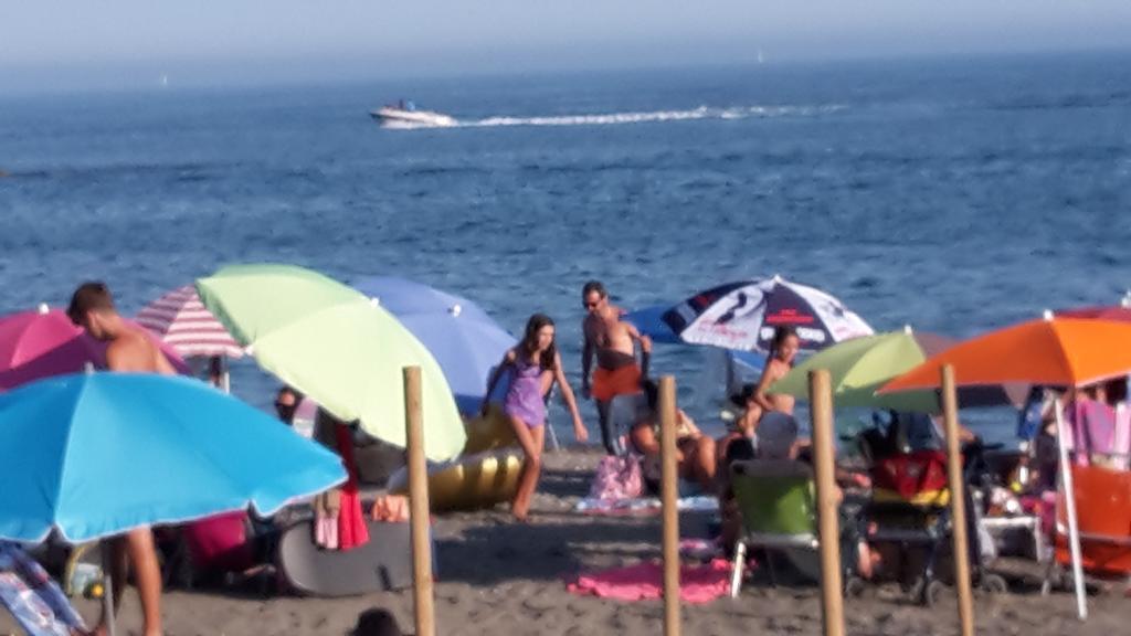 Estudio Caleta De Velez Luaran gambar