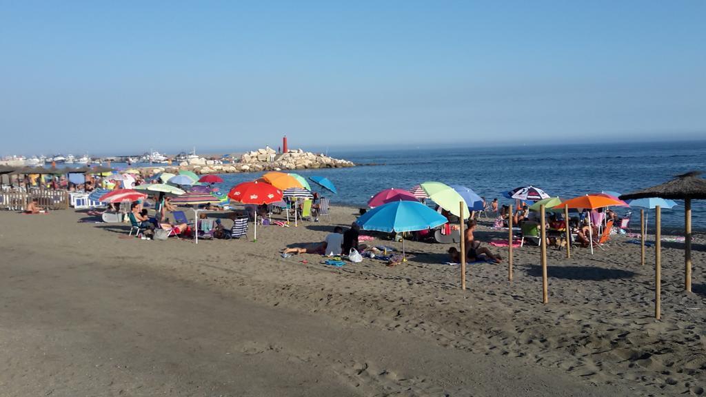 Estudio Caleta De Velez Luaran gambar
