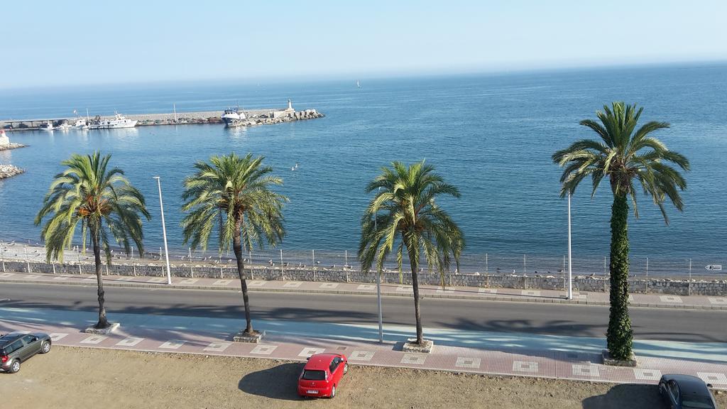 Estudio Caleta De Velez Luaran gambar