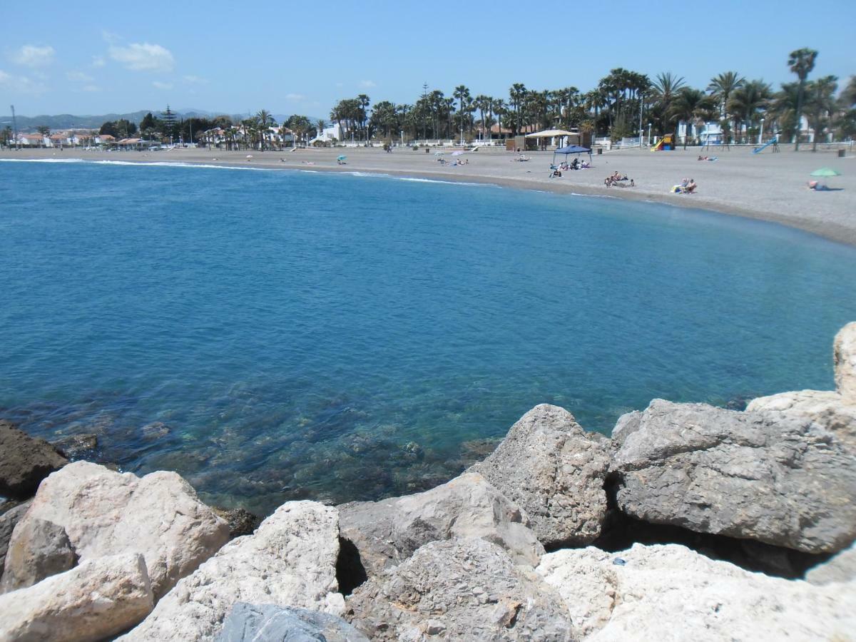 Estudio Caleta De Velez Luaran gambar