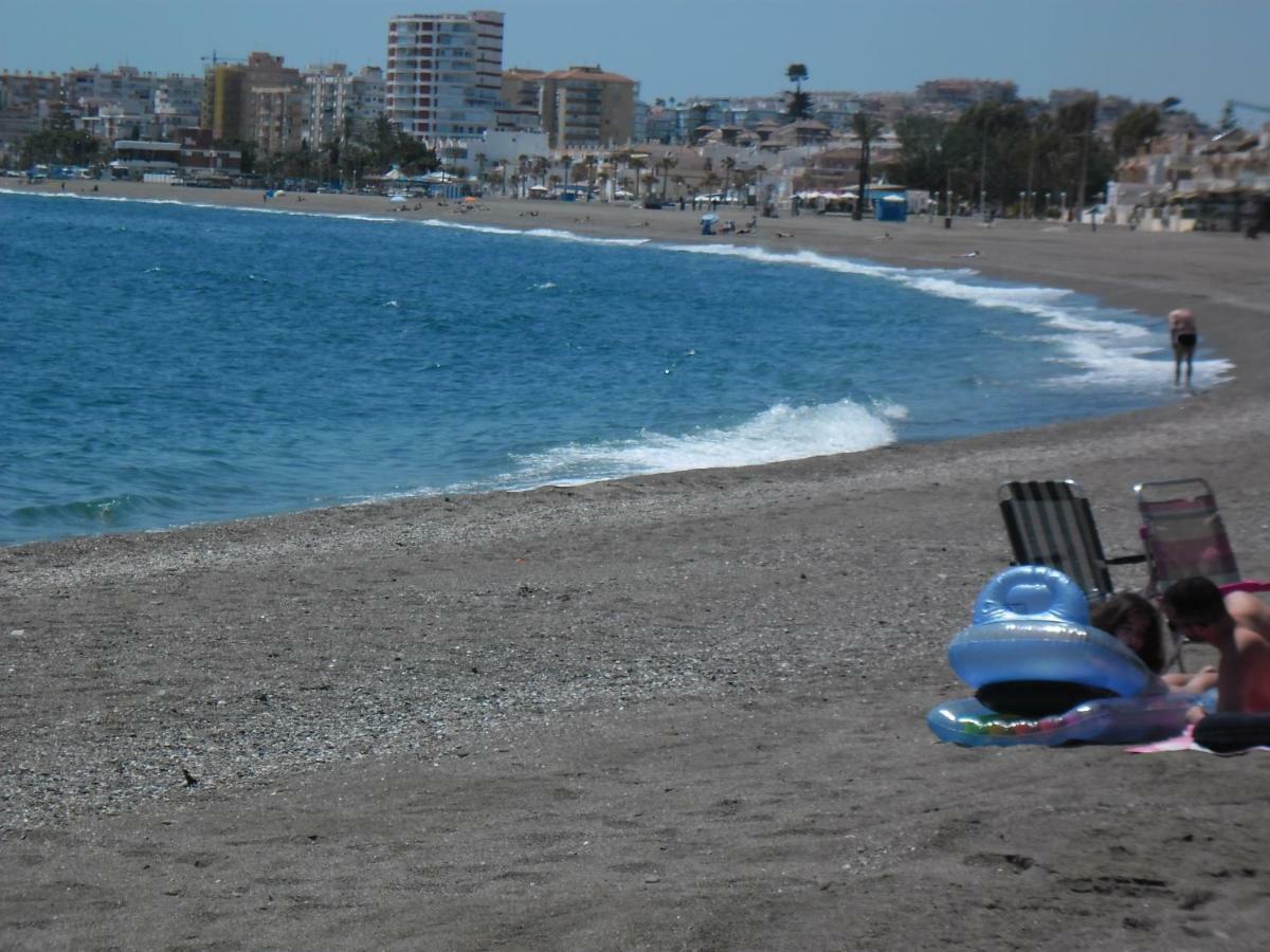 Estudio Caleta De Velez Luaran gambar